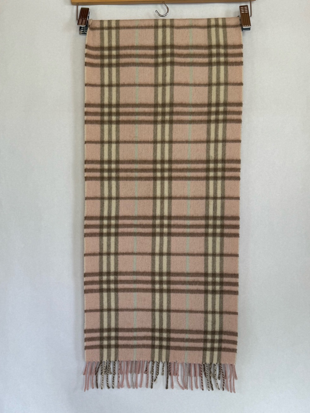 Burberry Pink Plaid cashmere Scarf with Fringe - Picture 2 of 6